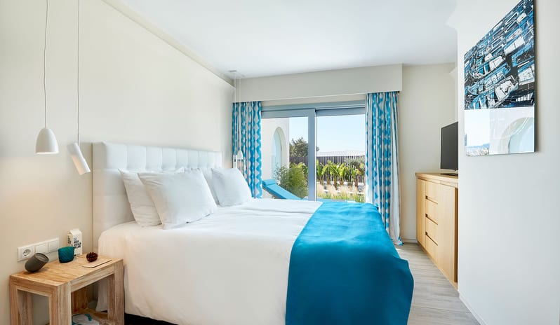 7P_Laguna-Suite-Swim-Up_W (7)